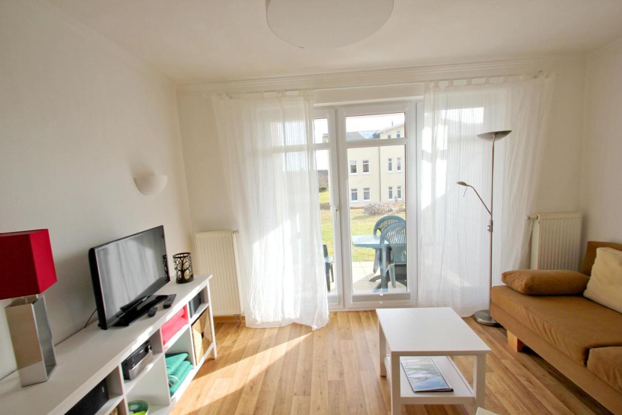 Terrasse, Gratis Nutzung Vom Ahoi Erlebnisbad Und Sauna In Sellin - Meeresblick Fewo 32 Goehren  Exterior photo